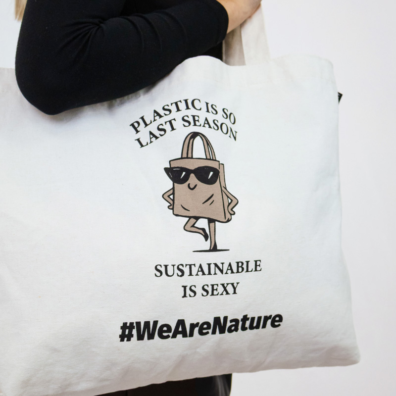 nature-s-finest-plastic-is-so-last-season-stoffbeutel-baumwolle image 2