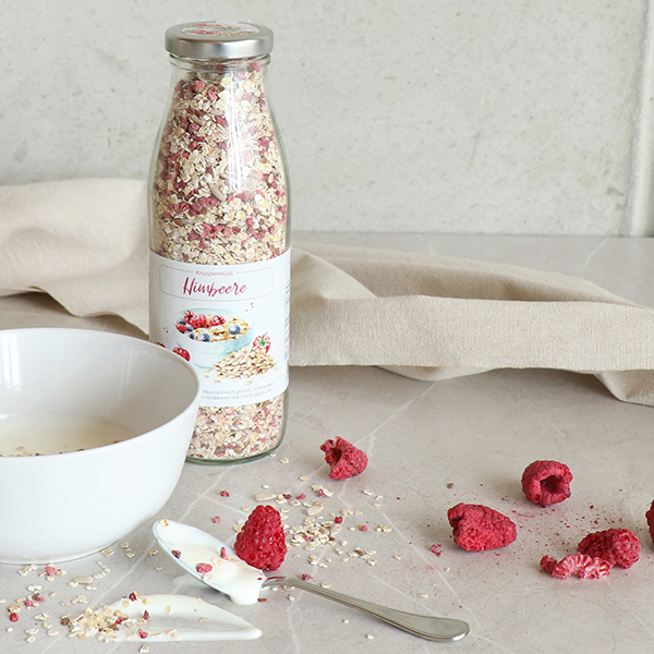 choco-lina-m-sli-himbeere-fr-hst-ck-in-der-milchflasche image 3